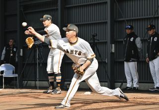 巨人・大勢、宮崎でも「キャッチボールからWBC球で」球の感触も含め