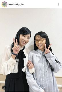 ◇姉・中山美穂さんのシングルジャケットをあしらったケーキで祝う
