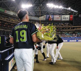 侍ジャパン』は長嶋茂雄監督がアテネ五輪予選を指揮、06年「王ジャパン