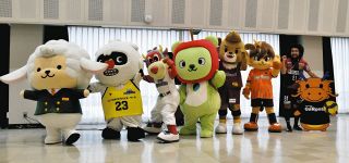 アルクマ誕生15周年記念、県内のプロスポーツチームキャラと応援団結成