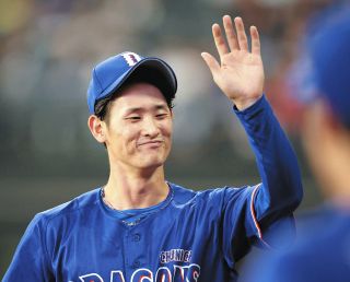 中日・岡田俊哉、新グラブには3桁背番号入れず「すぐ21番を付ける