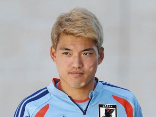 胸に、日本を。』 イタリアセリエC・ペルージャ、ユニホーム胸
