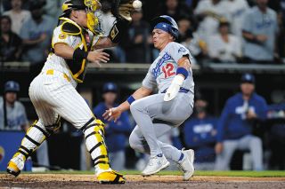 【今回限り】本物の本塁打王！MLB通算755本 ハンク.アーロン・直筆サイン色紙 ハンク・アーロンさん死去 メジャー通算755本塁打 NPB記録持つ王貞治