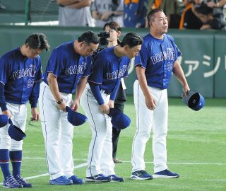 中日】涌井秀章、竜のユニホーム初披露「ユニ似合う？」山本＆福島