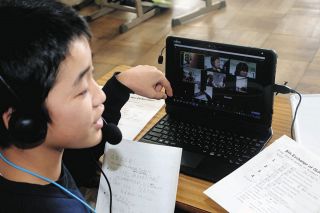 英語織り交ぜトーク　阿智第二小生、豪の児童とオンライン交流
