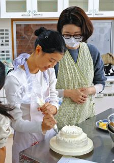 住警器？いえ、住ケーキできた　尾張旭で家族11組がイベント