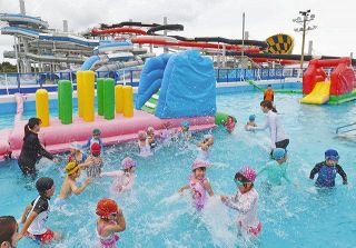 消毒ｏｋ検温ｏｋ元気ｏｋ きょう芝政プール開業 日刊県民福井web