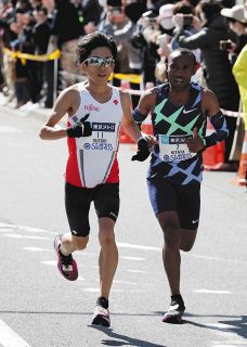 【東京マラソン】日本歴代2位タイムに涙の鈴木健吾「昨年日本記録を出してから、とても苦しかった…きょう乗り越えられた」