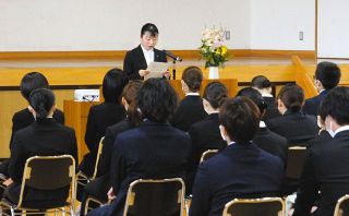 卒業を控え目指す姿を語る　木曽の信州木曽看護専門学校3年生