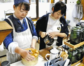 中津川の道の駅「五木のやかた・かわうえ」にカフェ開店　無人化解消、にぎわい戻る