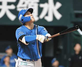ユニホームを忘れた…!? オリックス3番手・山岡泰輔、背番号「112」の