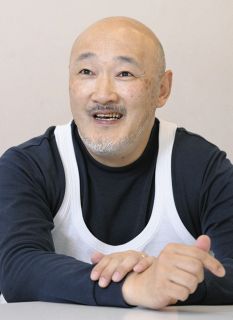 すぐ助けに動いた両親　お笑い芸人くまだまさしさん　〈家族のこと話そう〉
