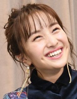 氷川きよし「歌で旅してもらいたい」 全50曲をCD5枚に収めたCD 氷川きよし「歌で旅してもらいたい」 全50曲をCD5枚に収めたCD