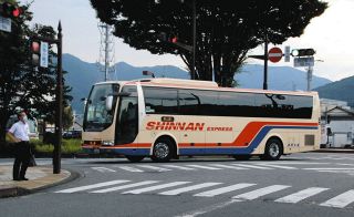 元消防職員がバスの運転します　南信州広域連合と信南交通が協定