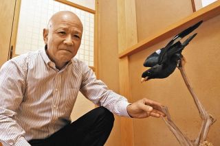 ＜ずく×ひと＞希少動植物の保全活動に取り組む元天龍小教諭・田畑孝宏さん＝豊丘村