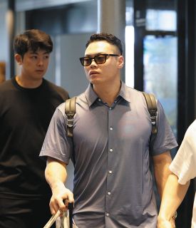 中日・岡田俊哉、新グラブには3桁背番号入れず「すぐ21番を付ける