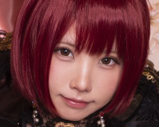 「衣装それだったかーｗｗ」えなこ、完売御礼ふりふり“谷間”ウインク　ファン「感無量」「めっちゃ可愛いルックス♡」「いつかは、現地で買う！」