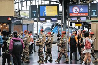 「五輪が狙われている」祭典前に破壊行為　運休や遅延…パリ主要駅も混乱