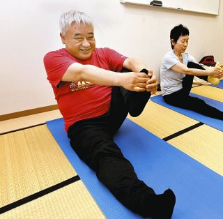 【やってみよう エムＣｈｕ】簡単体操で体ポカポカ　ヨーガ・セラピー　