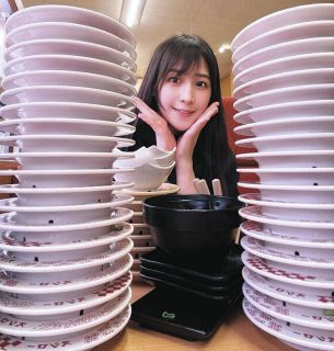 ◆上原わかな、スゴっ！ 『ツインタワー』ショット【写真】