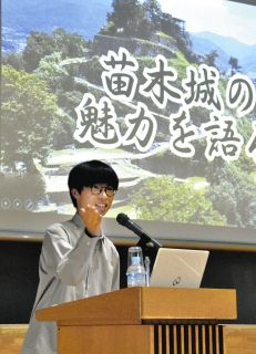 お城博士・栗原さんが苗木城を解説　11月16日、中津川でガイドツアー