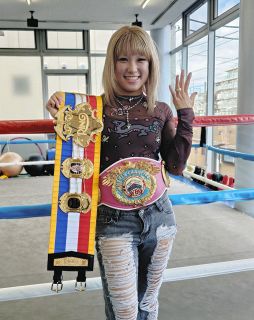 赤井英和の息子・英五郎、11カ月ぶり再起戦で初回KO勝利「負ければ
