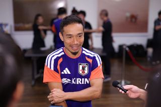 57歳・三浦知良、プロ40年目の新天地で背番号は『11』「辞める選択は