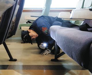 楽しいゴールデンウイーク、高速船の安全しっかりチェック　四日市海上保安部と津署が警戒活動
