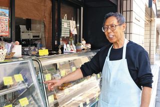 ＜商都の未来　井上本店への思い＞（2）和菓子と総菜の店　たかのチェーン松本駅前・川原文雄店長