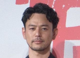 元カリスマギャルの安西ひろこ 胸の下まで伸びたロングヘアに