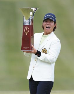 女子ゴルフ・穴井詩、2年ぶり通算6勝目　一度は諦めた優勝…全美貞の外した”ウィニングパット”に心境複雑「気持ちは分かるんで…」