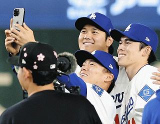 大谷翔平の笑顔に救われ、「国宝」に希望を見る〈コラム「エンタ目」・伊與田英徳プロデューサー〉
