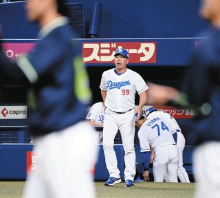 ダルビッシュ有、ライト線へ適時打！自らのバットでリードを広げ