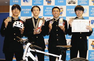 ヒス構文でヘルメット啓発　西尾高のヘルメッポ少佐、県警審査でグランプリ