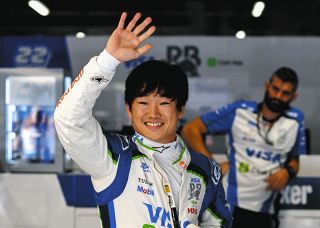 角田がトーチュウに感謝の言葉 直筆サイン入りバイザー1名に：中日