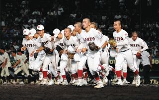 大阪桐蔭、松尾汐恩＆丸山一喜の3、4番コンビがアベックアーチ