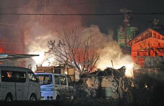 美のありか＞ 国宝「色絵藤花文茶壺」 野々村仁清（MOA美術館蔵