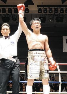 井上尚弥を狙う男、軽量級では規格外の身長185センチ、初回からリング