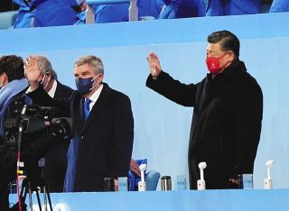 IOCバッハ会長と習近平国家主席のバードウオッチングスタイルが話題に【北京五輪閉会式】