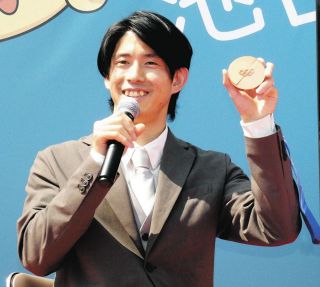 バレー日本代表・高橋藍「＃じわる」石川祐希のピースサインを投稿 X