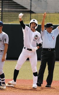佐野日大の『タイガー』和栗虎雅、打線引っ張る5打点　栃木大会決勝から2試合連続4安打「自信になる」【秋季高校野球関東大会】