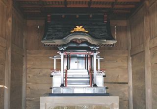 摩利支天堂の御堂、新たな姿に　浜松市天竜区の光明寺が半年かけ修復
