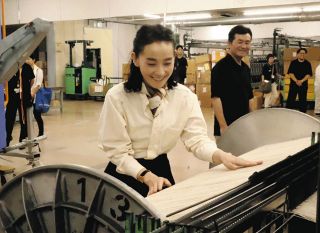 自分を投影「武四郎涅槃図」 松阪で展示、収集の絵から人や動物配置