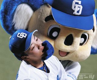中日―ヤクルト　ドアラ