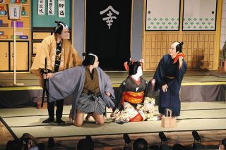 英語歌舞伎、抑揚お見事！　ハワイ大が瑞浪で里帰り公演、構想30年結実
