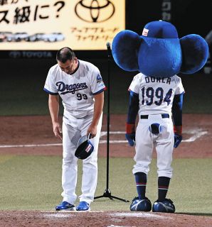 中日・岡田俊哉、新グラブには3桁背番号入れず「すぐ21番を付ける