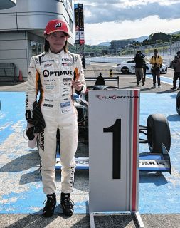 HRSに38人が入校 4輪の中野信治副校長が「自分の力で勝ち取って