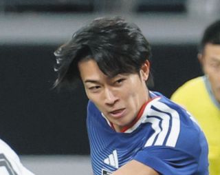 本田圭佑「日本を合わせて9カ国目」 リトアニア・スドゥバ移籍で契約書