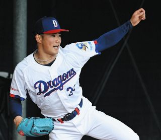 中日】京田、GG賞奪取へ”足元”見直す！スパイクをSSK社の広島・菊池涼