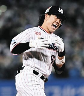 村上宗隆が先制の23号ソロ 5試合ぶりの快音は球団通算8500本塁打の節目